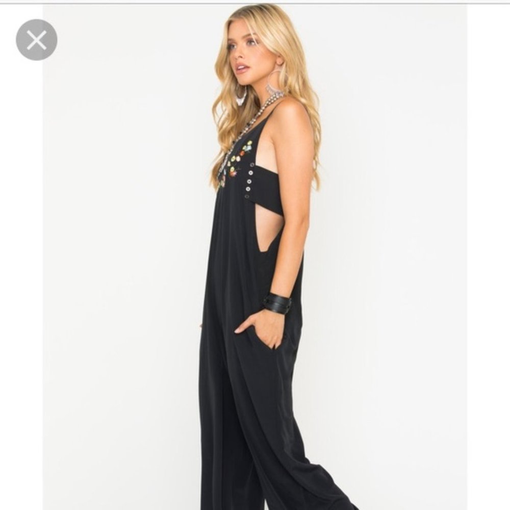 Black Sleeveless Jumpsuit
